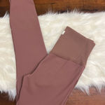 Vuori  Ribbed Studio Leggings – High Rise – Size Small – 25” Inseam – Like New Photo 0