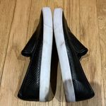 Women’s platform slip on black shoes with faux crocodile skin pattern Size 9.5 Photo 6
