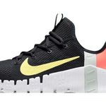 Nike  Free Metacon 3 black sneakers size 6 Photo 13