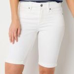 st. john's bay  Women's White Bermuda Shorts Photo 0