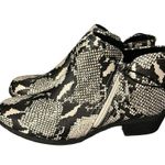 Arizona Jeans NWT Arizona Jean Co Faux Snake Skin Galen Block Heel Side Zipper Ankle Booties Photo 2