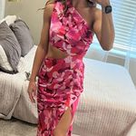 Hello Molly Midi Dress Photo 1