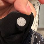 Lululemon Free To Be Zen Bra in Floral Blue (8) like new no signs of wear Photo 4