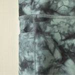 Athleta Salutation Stash Pocket II Printed 7/8 Leggings, Green Gray Blue, Size S Photo 4