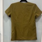 FIGS  Women's Technical Collection Scrub Shirt Color Green Size XS Photo 4