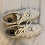 VEJA  V-10 Sneakers Photo 1