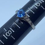 Womens 10K 10KT Solid White Gold Blue Topaz Heart Ring Size 7 Photo 4