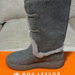 Rocket Dog Grey and faux fur winter boots Photo 3