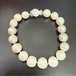 Natural Freshwater Cultured Pearl Knotted Pearl Clasp Bracelet 32.1g. White Photo 2