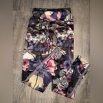 Nike Rare RUNNING Dri-Fit Floral Leggings with glitter golden details Photo 1