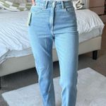 H&M  Mom Jeans High-Waisted Photo 1