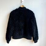 John + Jenn  Sherpa Bomber Jacket Sz M Photo 4