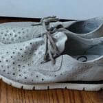 OTBT  Lunar Leather Silver Shimmer Comfort Lace Up Sneakers Size 9.5 Photo 2