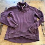 Lululemon  On The Double Pullover Burgundy Size 6 Photo 1