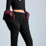 Athleta Salutation Jogger in Black High Rise Yoga Athleisure Travel Size XL Photo 0