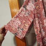 Torrid Size 2 red pink Kimono Hi-Low Floral duster Photo 3
