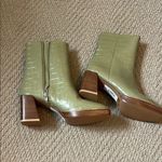 Chinese Laundry Green Croc-Embossed Women's heeled Boots Photo 0