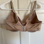 Chantelle  nude lace underwire bra size 36DD. Photo 4