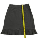 Larry Levine  Stretch Pencil Skirt Size 8 Pleated Hem Unlined Gray Photo 4