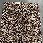 Zyia  Active Leopard Brilliant Scrunch Leggings 8-10 Photo 4