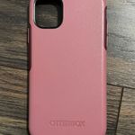 OtterBox  iPhone 11 Photo 0