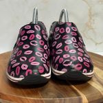 Alegria PG Lite Slip-On Shoes Pink Lips Print Black Leather EU 37 US 7.5 Nurse Photo 2
