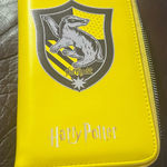 Harry Potter  Hufflepuff Yellow Wallet Great Condition Photo 0