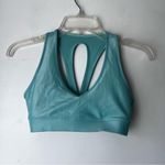 Carbon 38 Action Bra 2.0 in Takara Shine & High Rise 7/8 Leggings in Wasabi S Photo 6