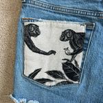 Levi's Strauss Medium Wash Blue High Rise Cut Off Denim Shorts Womens Size W25 Photo 3