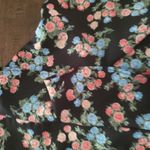 Kensie  long sleeve flowery top size medium women's,  super cute ruffles … Photo 5