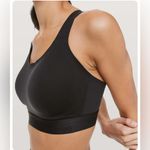 Lululemon  sports bra black size 32E Photo 2