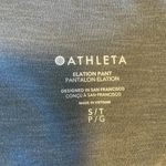 Athleta ‎ Elation Pants Womens Sz Small Green Athleisure Athletic Sporty Stretch Photo 1