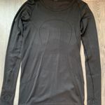 Lululemon Longe Sleve Top Photo 0