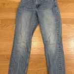 Abercrombie & Fitch  High Rise Mom Jean Curve Love Light Wash Size 26 Photo 0