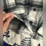 Boutique flannel jacket size 2X White Photo 2