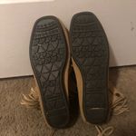 Minnetonka size 7 light brown moccasins Photo 4
