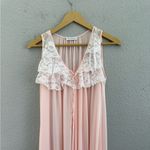 Vintage Miss Elaine Nightgown and Robe Set Size Small Tiered Lace Ruffles 1960's White Photo 5