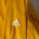 Adidas Yellow Shirt Photo 3