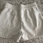 Lululemon Softstreme HR short 4” Photo 2