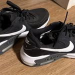 Nike Women’s Air Max Photo 2