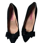 Betsey Johnson Black Suede Bow Pointed Toe Kitten Heel Pumps Classic Shoes Photo 0