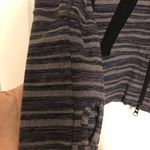 Lululemon athletica In stride hooded full zip jacket black gray stripe women’s 4 Photo 4