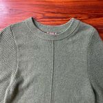 Lilla P Rib Sleeve Cashmere Blend Crewneck Sweater in Wintergreen Photo 9