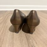 Salvatore Ferragamo  Vintage Block Heel Pump Bronze Metallic Size 8.5 AAA‎ Photo 2