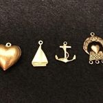 4 bronze charms Gold Photo 0