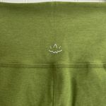 Beyond Yoga Spacedye Out Of Pocket High Waisted Capri Legging Fern Green Size M Photo 10