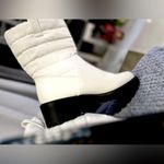 JustFab NIB Just Fab Boots Women's Bright White Aubrey Pull On Snow Boots, Size:10 Photo 3