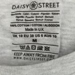 Daisy Street NWT |  Women's relaxed T-shirt with graphic print‎ Photo 4