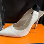 Arturo Chiang Heels Photo 2