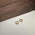 Monet  Cream Enamel Gold Tone Huggie Hoop Pierced Earrings Signed Photo 7